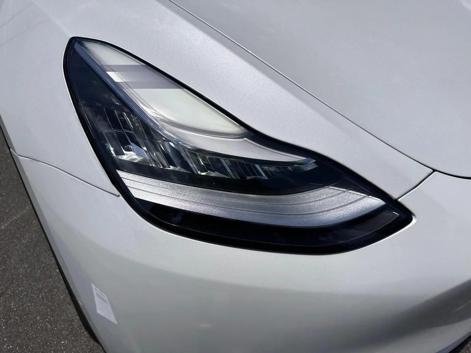 2020 Tesla Model Y Performance - Image 9 of 31