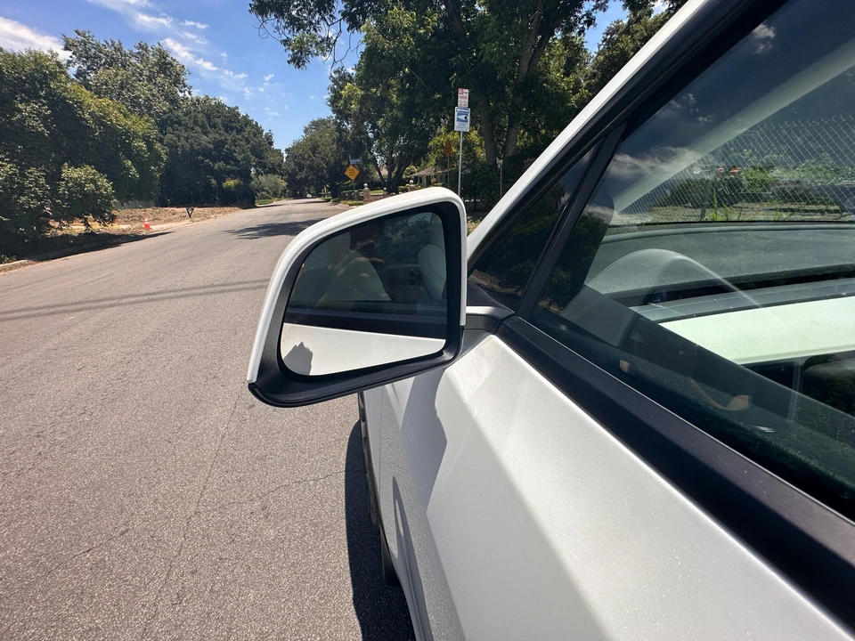 2020 Tesla Model Y Performance - Image 12 of 31