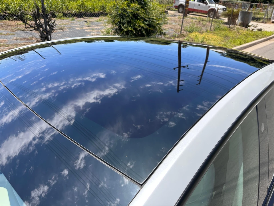 2020 Tesla Model Y Performance - Image 17 of 31
