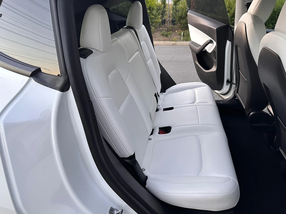 2020 Tesla Model Y Performance - Image 30 of 31