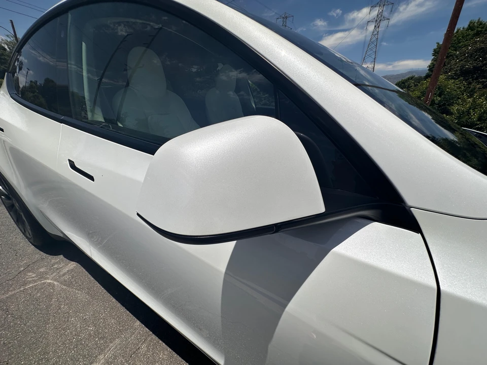 2020 Tesla Model Y Performance - Image 16 of 31
