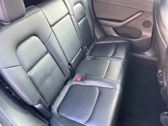 2020 Tesla Model Y Performance - Image 18 of 21