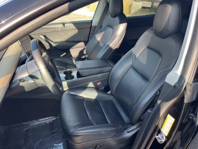 2020 Tesla Model Y Performance - Image 11 of 21