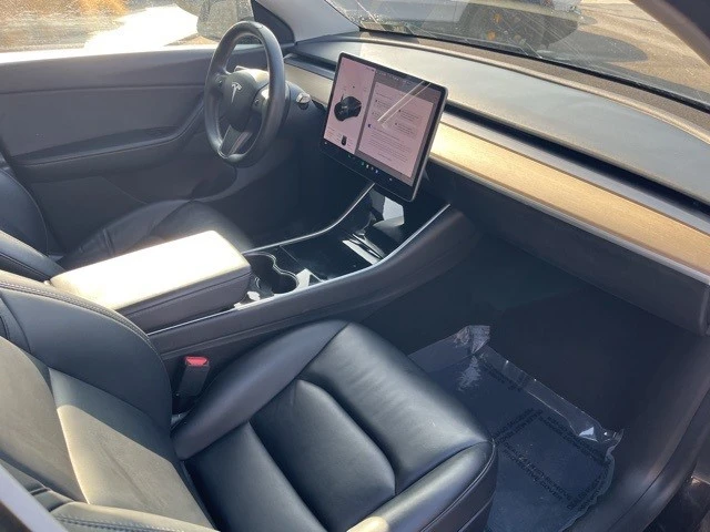 2020 Tesla Model Y Performance - Image 20 of 21