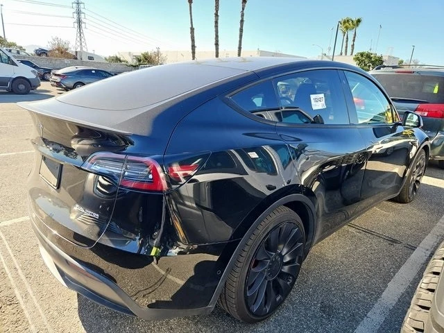 2020 Tesla Model Y Performance - Image 3 of 5