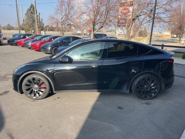 2020 Tesla Model Y Performance - Image 4 of 21