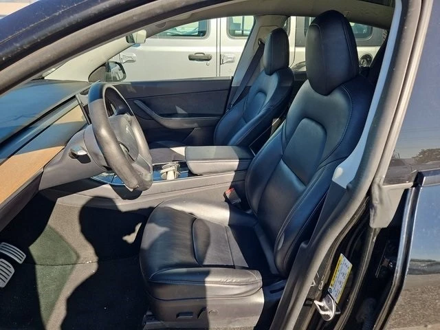 2020 Tesla Model Y Performance - Image 4 of 5