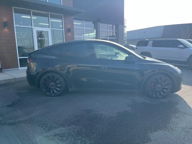 2020 Tesla Model Y Performance - Image 8 of 21