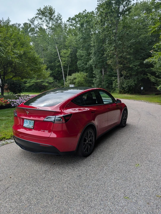 2020 Tesla Model Y Performance - Image 13 of 31