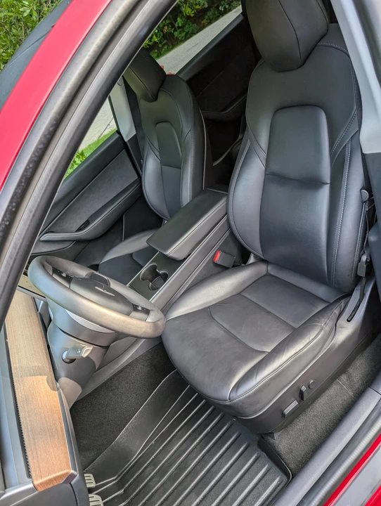 2020 Tesla Model Y Performance - Image 30 of 31