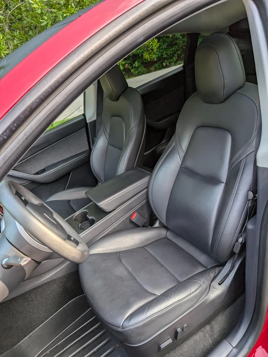 2020 Tesla Model Y Performance - Image 29 of 31