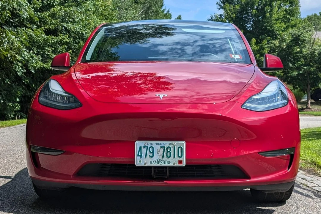 2020 Tesla Model Y Performance - Image 2 of 31