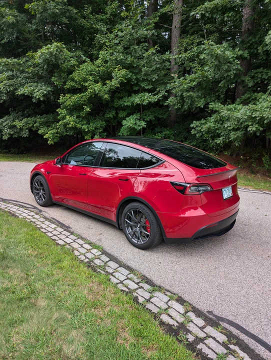 2020 Tesla Model Y Performance - Image 10 of 31