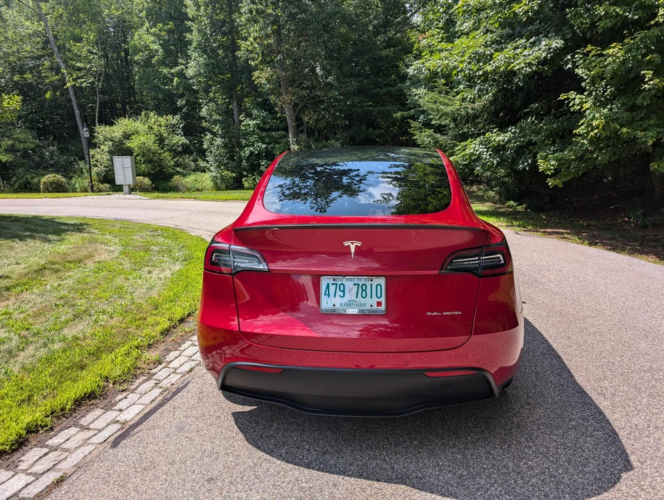 2020 Tesla Model Y Performance - Image 12 of 31