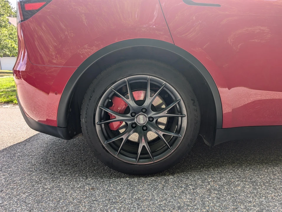 2020 Tesla Model Y Performance - Image 18 of 31