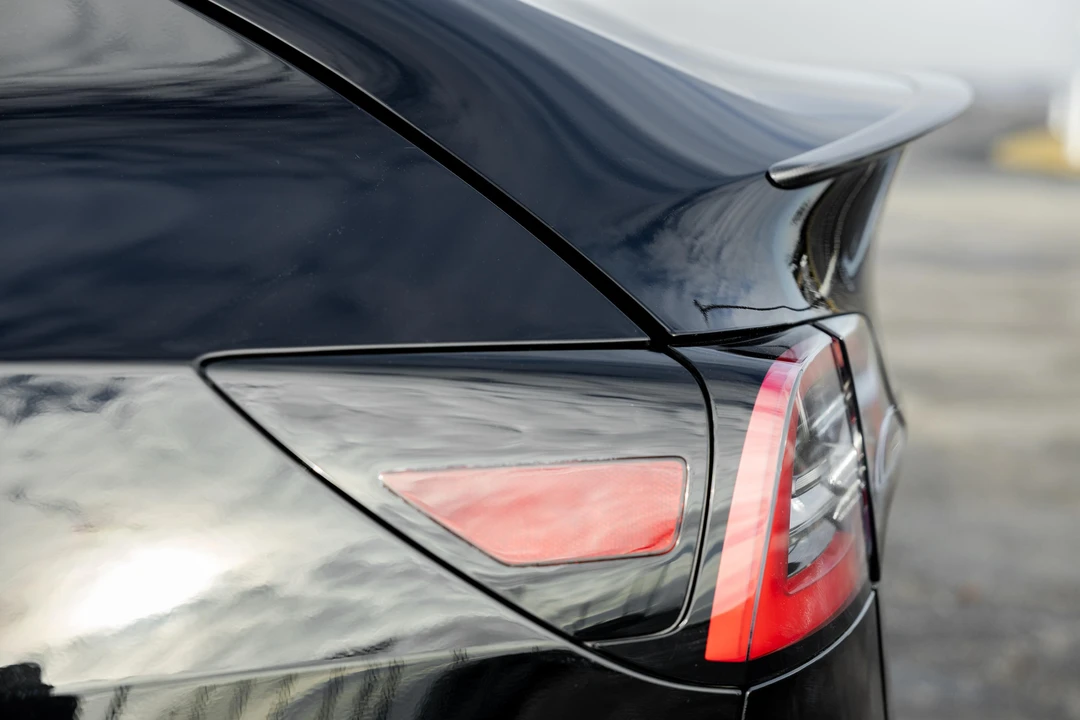 2020 Tesla Model Y Performance - Image 15 of 26