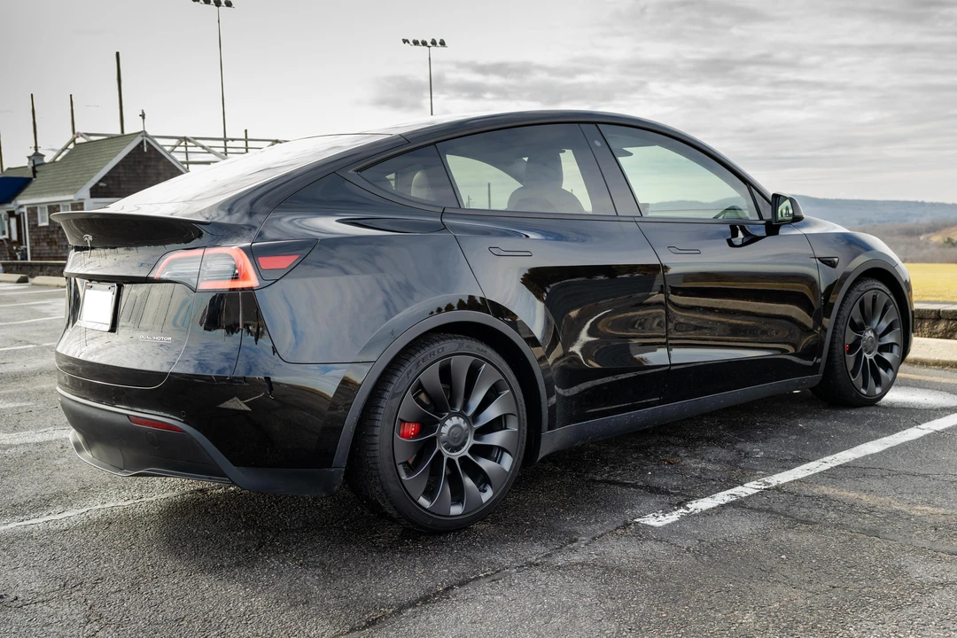 2020 Tesla Model Y Performance - Image 7 of 26