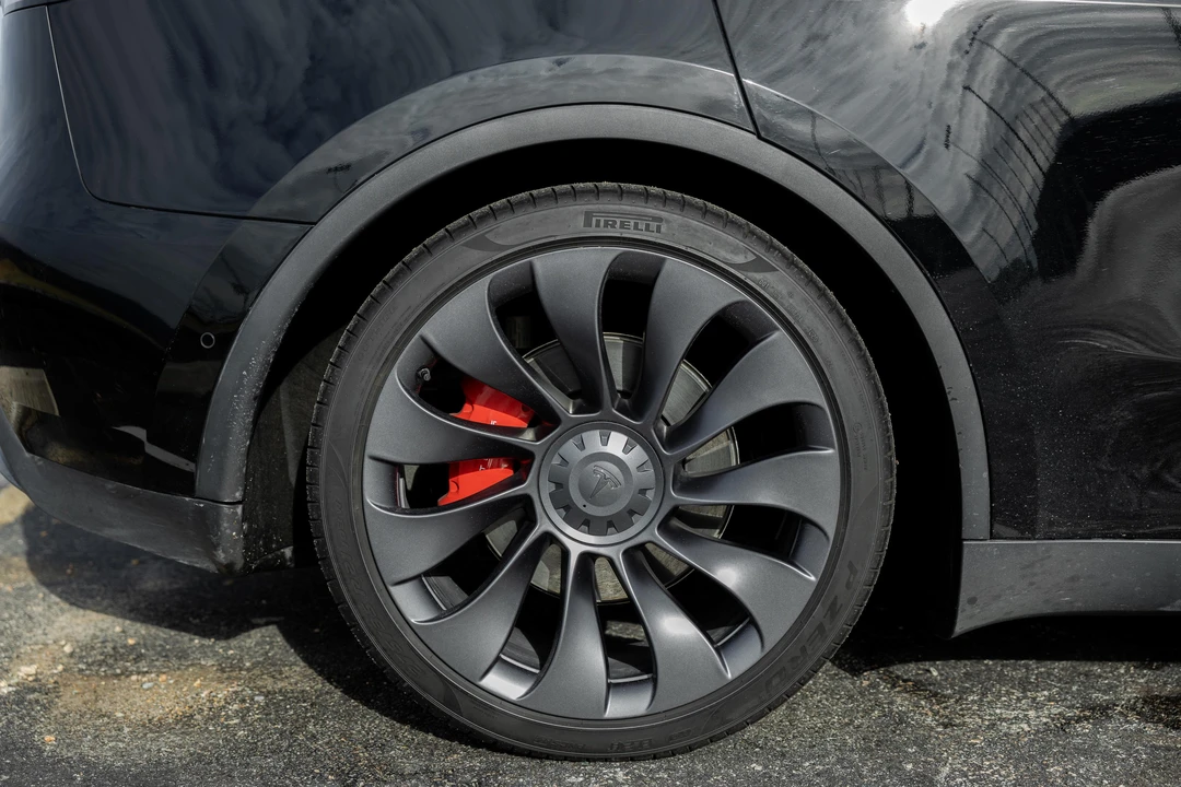 2020 Tesla Model Y Performance - Image 22 of 26