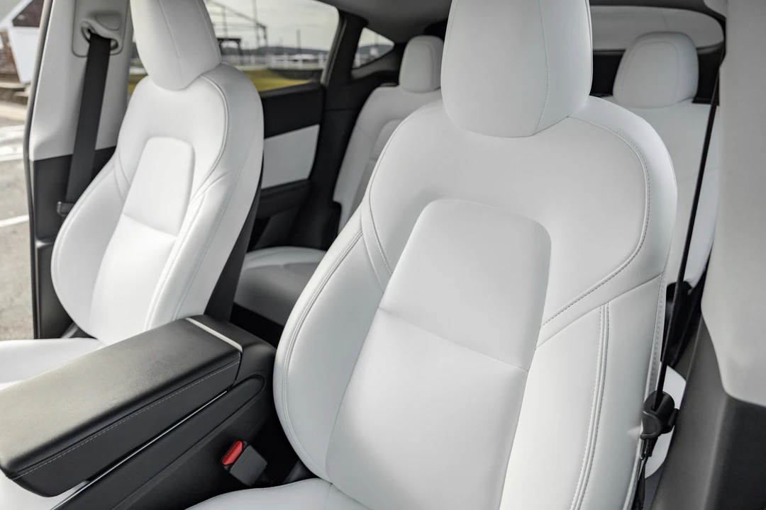 2020 Tesla Model Y Performance - Image 25 of 26