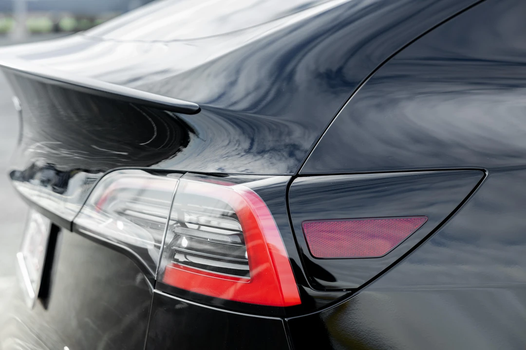 2020 Tesla Model Y Performance - Image 16 of 26
