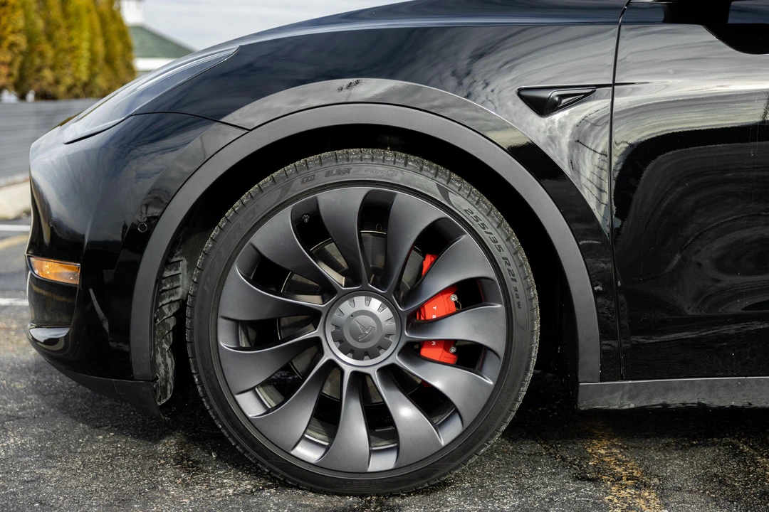 2020 Tesla Model Y Performance - Image 20 of 26