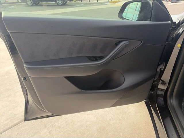 2020 Tesla Model Y Performance - Image 11 of 21