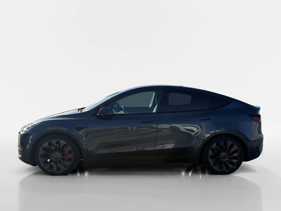 2020 Tesla Model Y Performance - Image 5 of 21