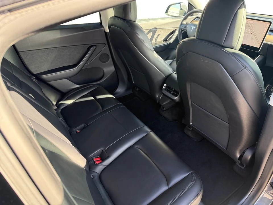 2020 Tesla Model Y Performance - Image 19 of 21