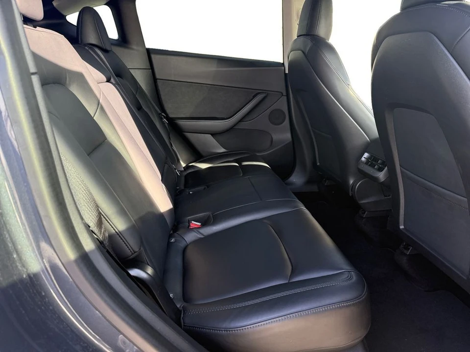 2020 Tesla Model Y Performance - Image 20 of 21