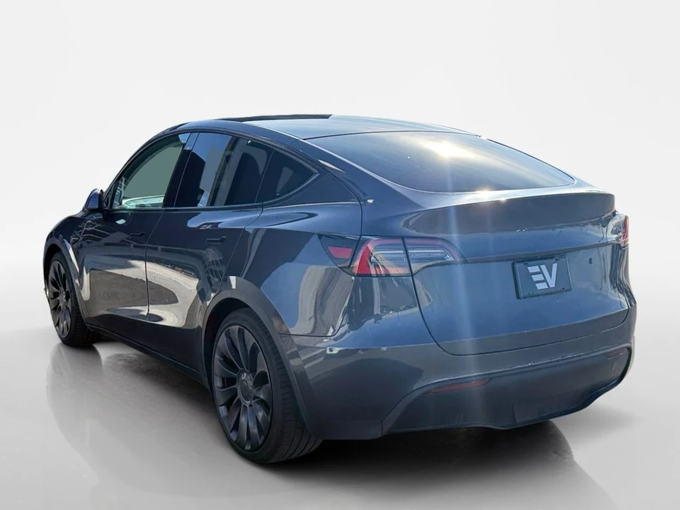 2020 Tesla Model Y Performance - Image 6 of 21
