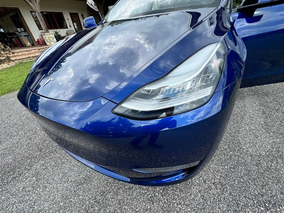 2020 Tesla Model Y Performance - Image 17 of 31