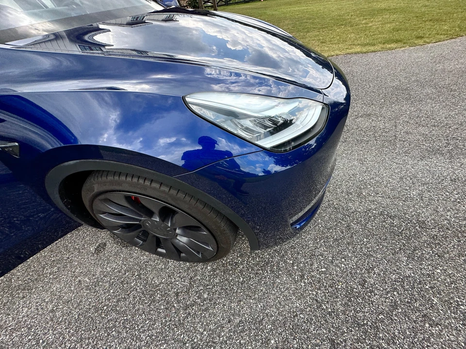2020 Tesla Model Y Performance - Image 25 of 31