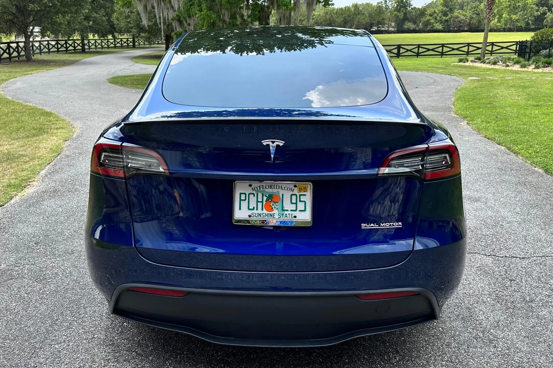 2020 Tesla Model Y Performance - Image 5 of 31