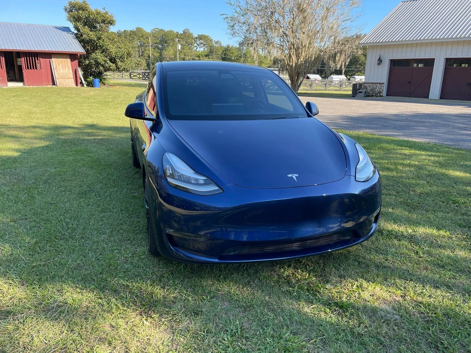 2020 Tesla Model Y Performance - Image 14 of 31