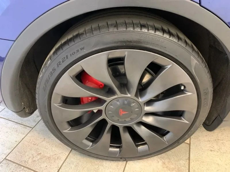 2020 Tesla Model Y Performance - Image 10 of 12