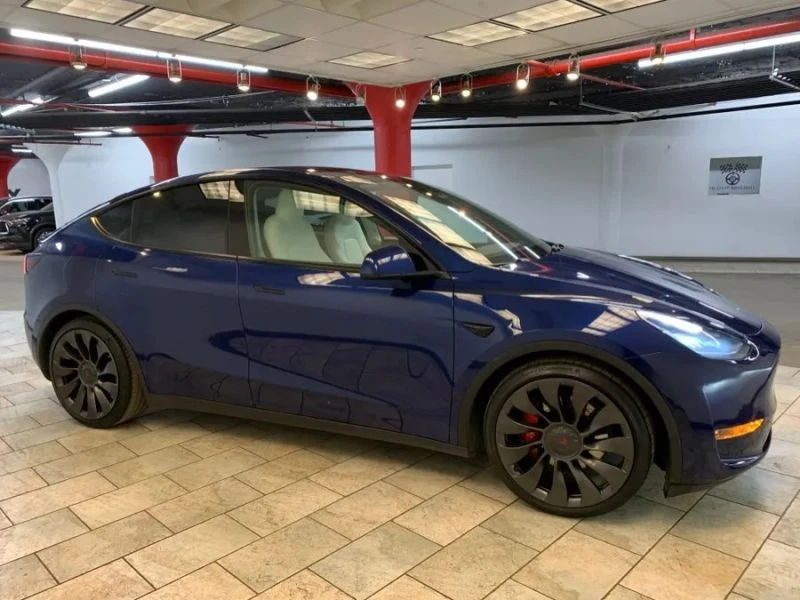 2020 Tesla Model Y Performance - Image 8 of 12