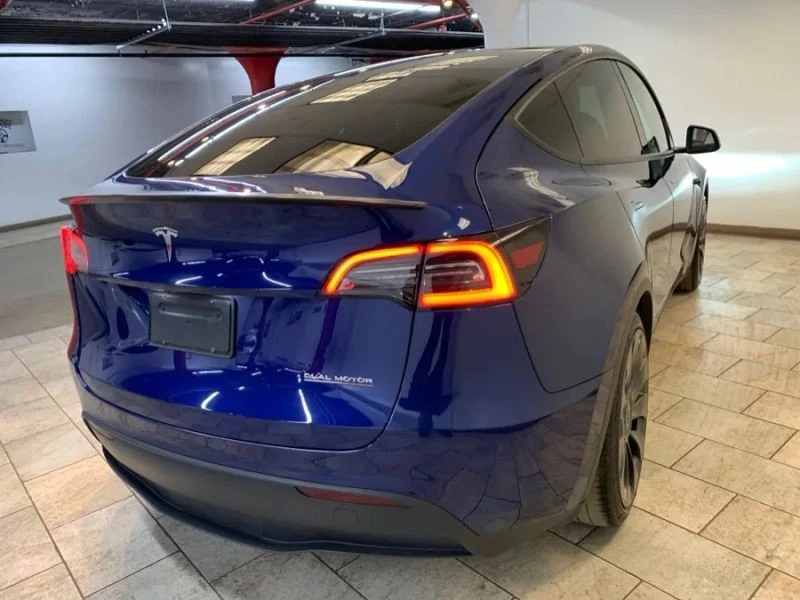 2020 Tesla Model Y Performance - Image 7 of 12