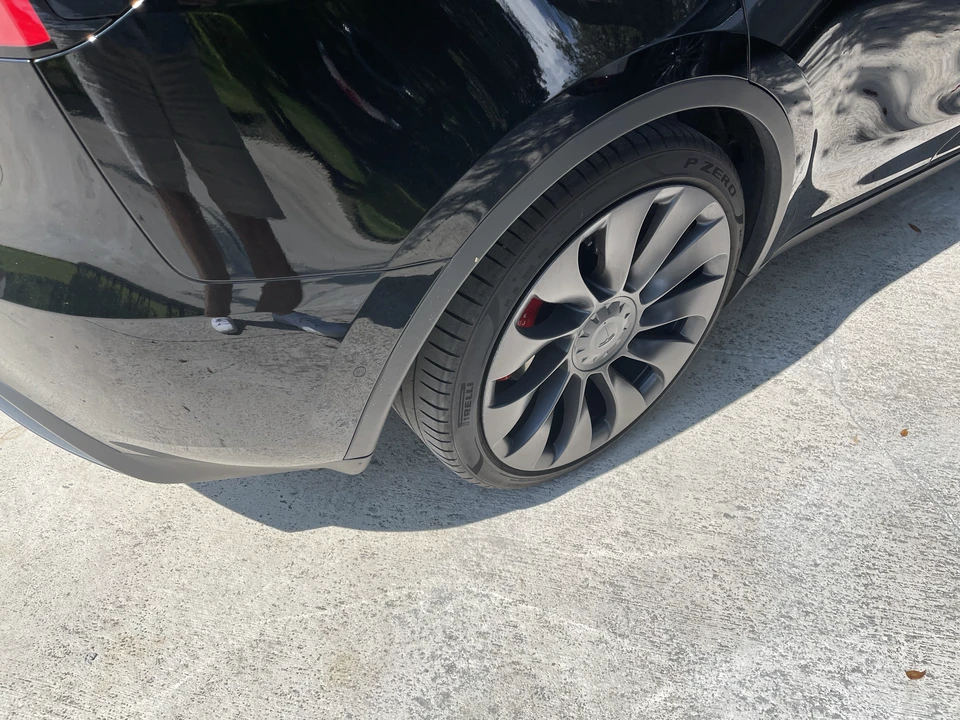 2020 Tesla Model Y Performance - Image 29 of 31