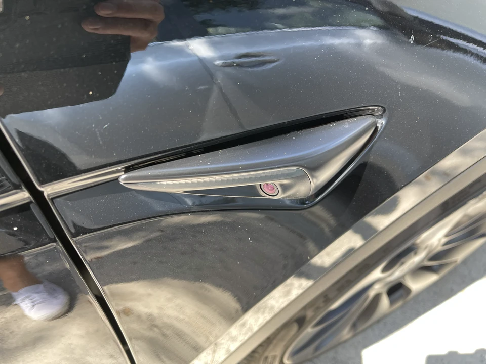2020 Tesla Model Y Performance - Image 27 of 31
