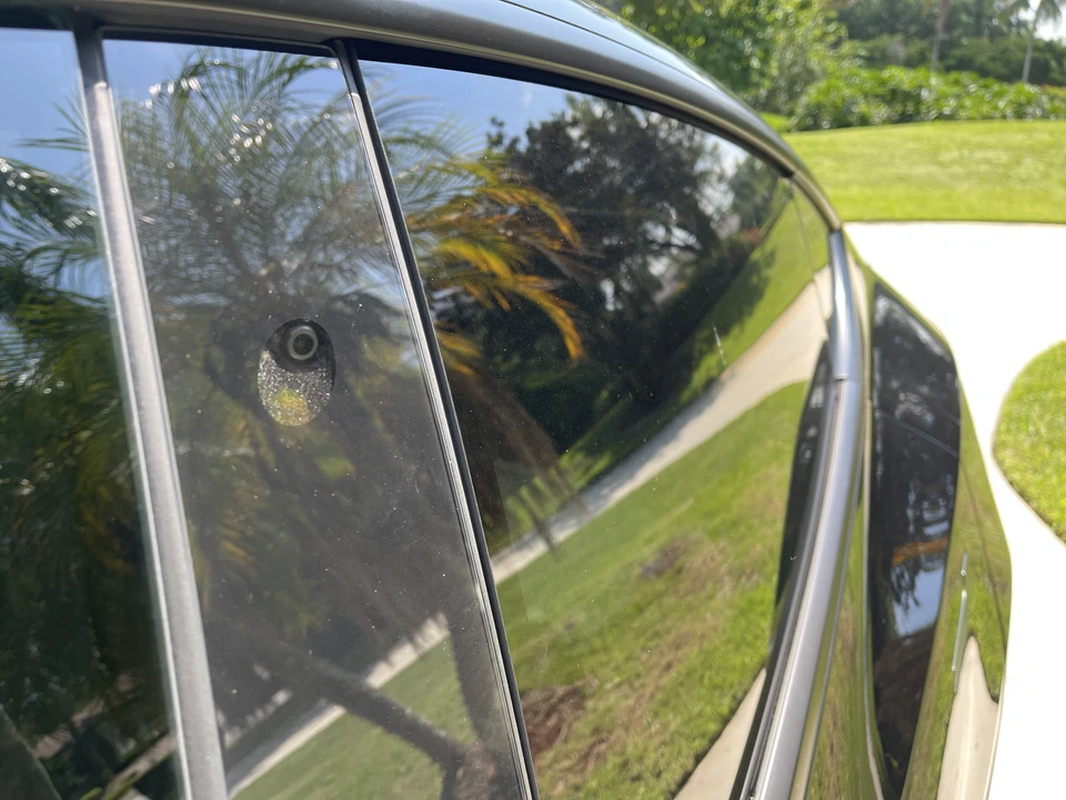 2020 Tesla Model Y Performance - Image 18 of 31