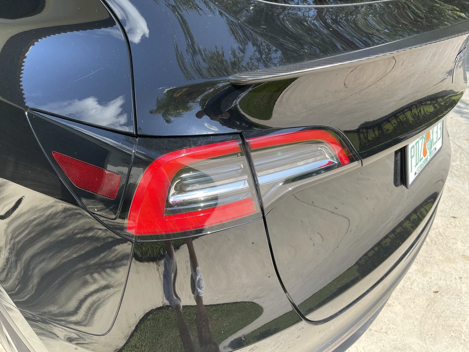 2020 Tesla Model Y Performance - Image 20 of 31