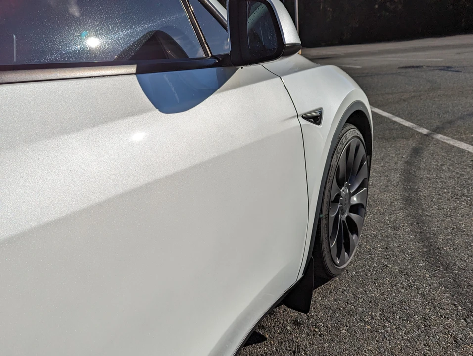 2020 Tesla Model Y Performance - Image 27 of 31
