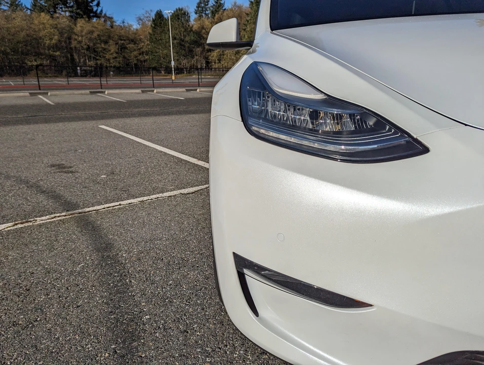 2020 Tesla Model Y Performance - Image 21 of 31