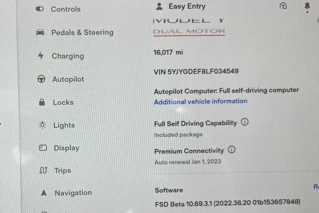 2020 Tesla Model Y Performance - Image 22 of 31