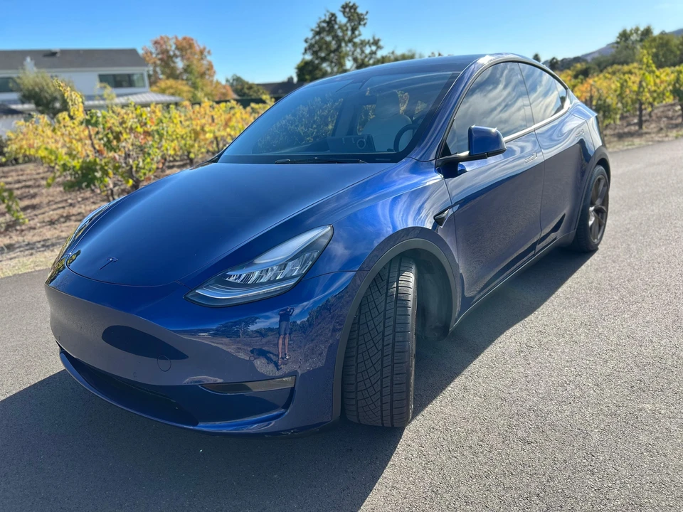 2020 Tesla Model Y Performance - Image 8 of 31
