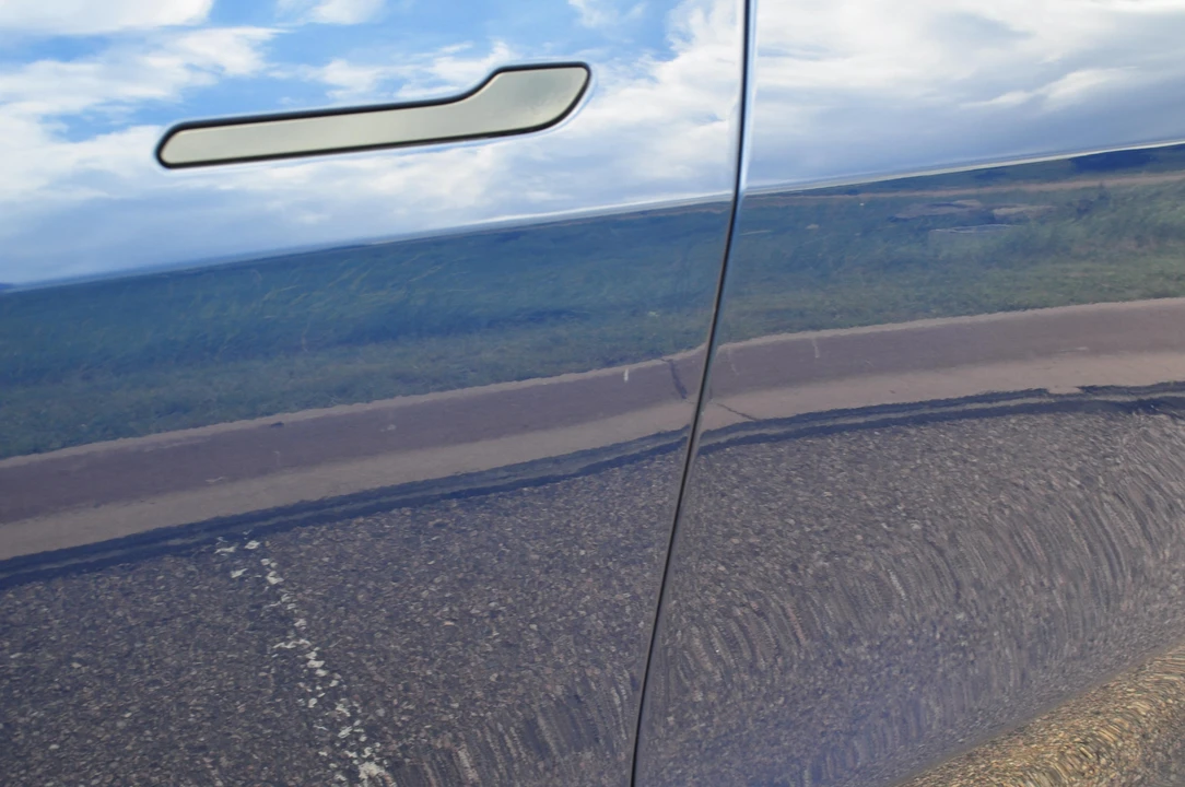 2020 Tesla Model Y Performance - Image 28 of 31
