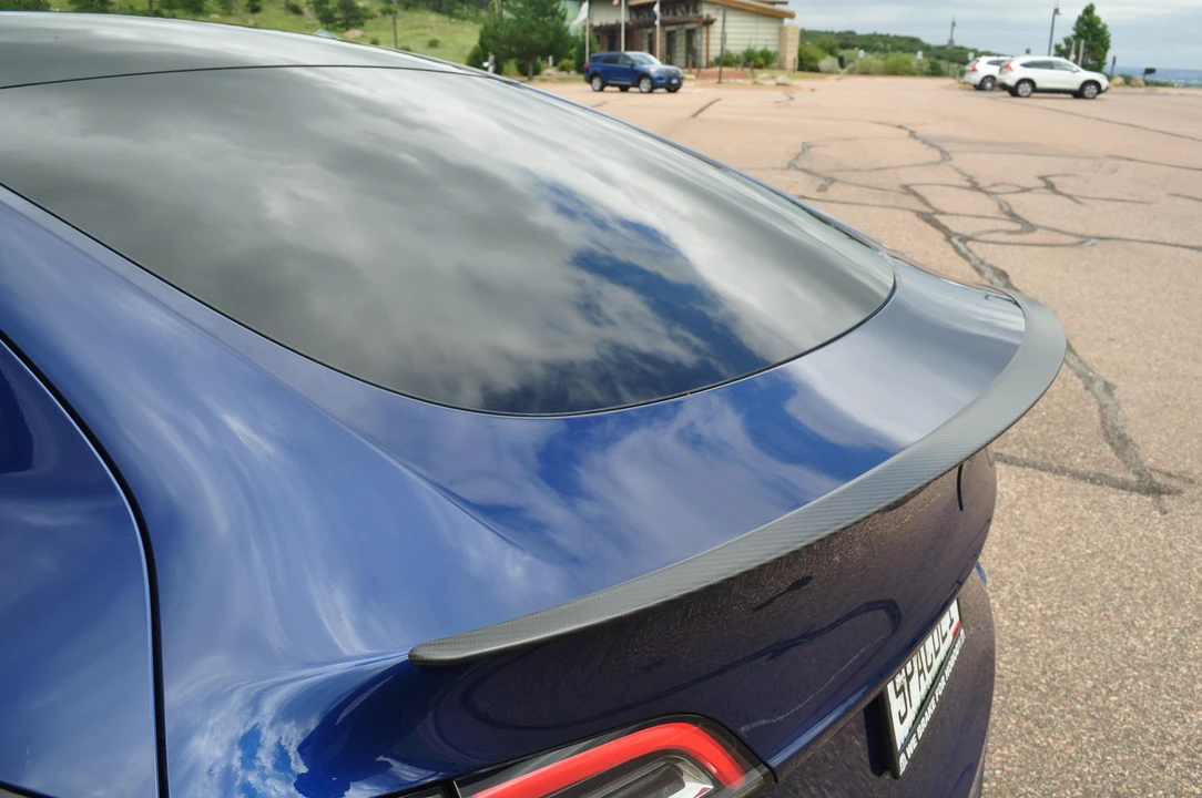 2020 Tesla Model Y Performance - Image 26 of 31