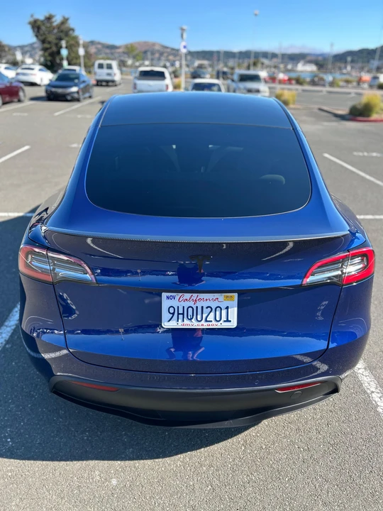 2020 Tesla Model Y Performance - Image 14 of 31