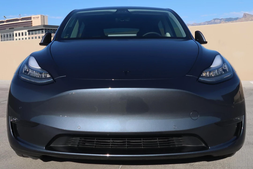 2020 Tesla Model Y Performance - Image 2 of 31