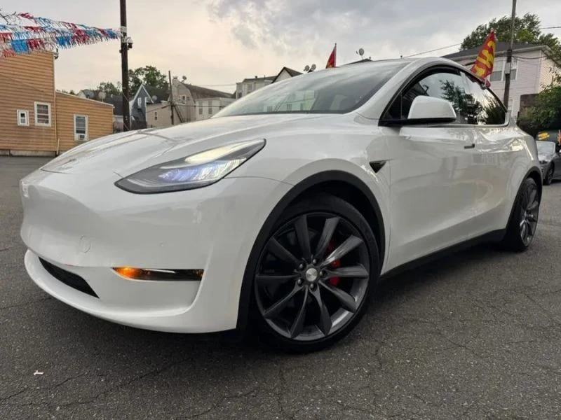2020 Tesla Model Y Performance - Image 2 of 12